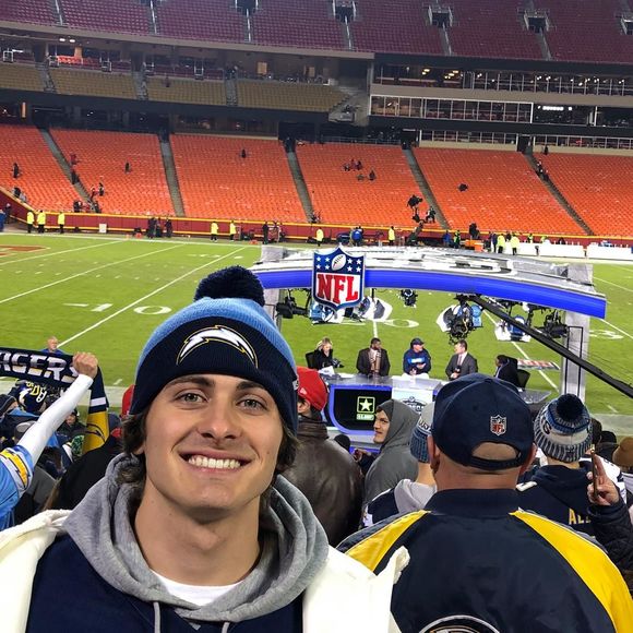 Meet your Posher, Mark - Picture 1 of 1